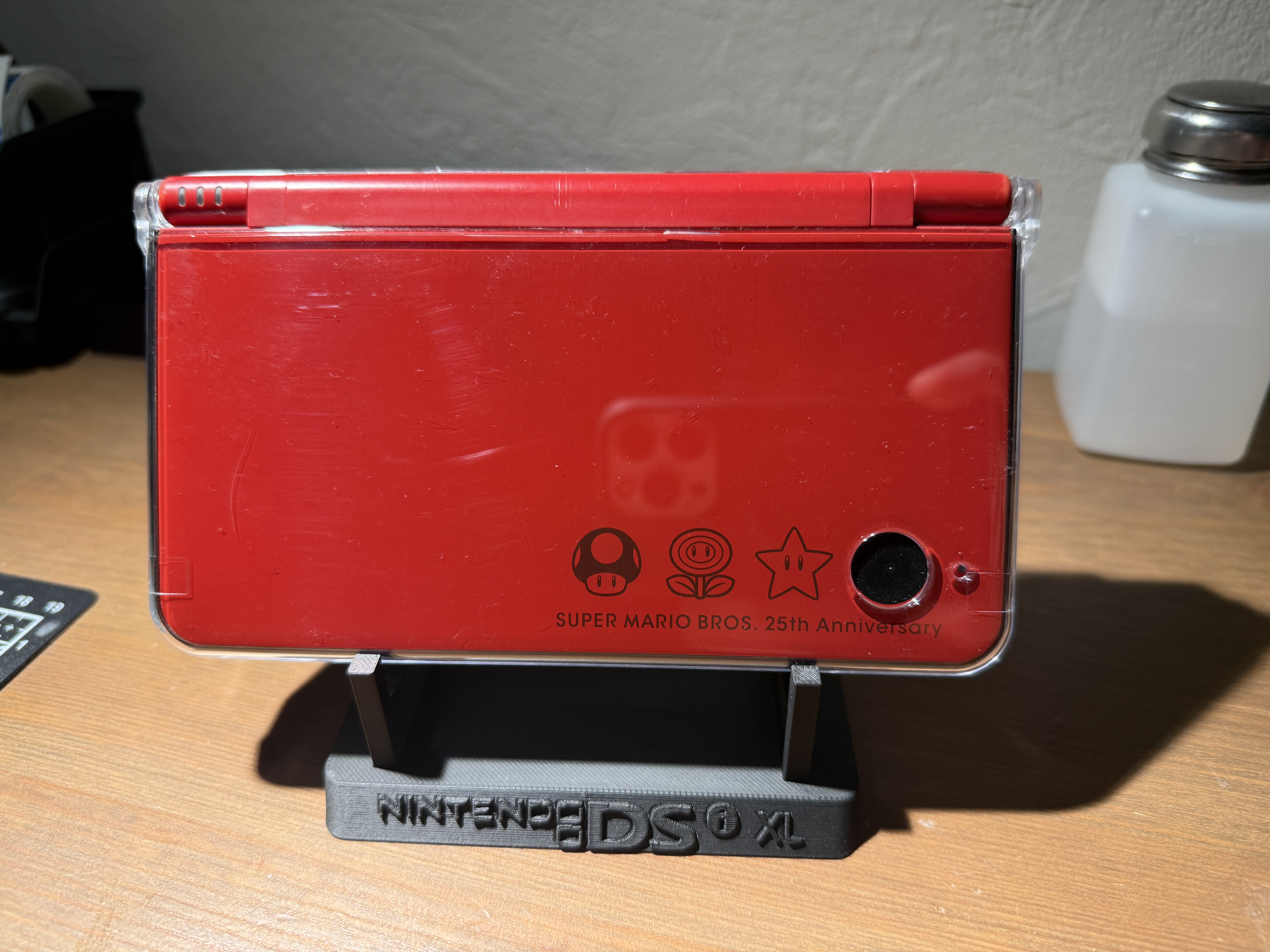 DSi XL Stand